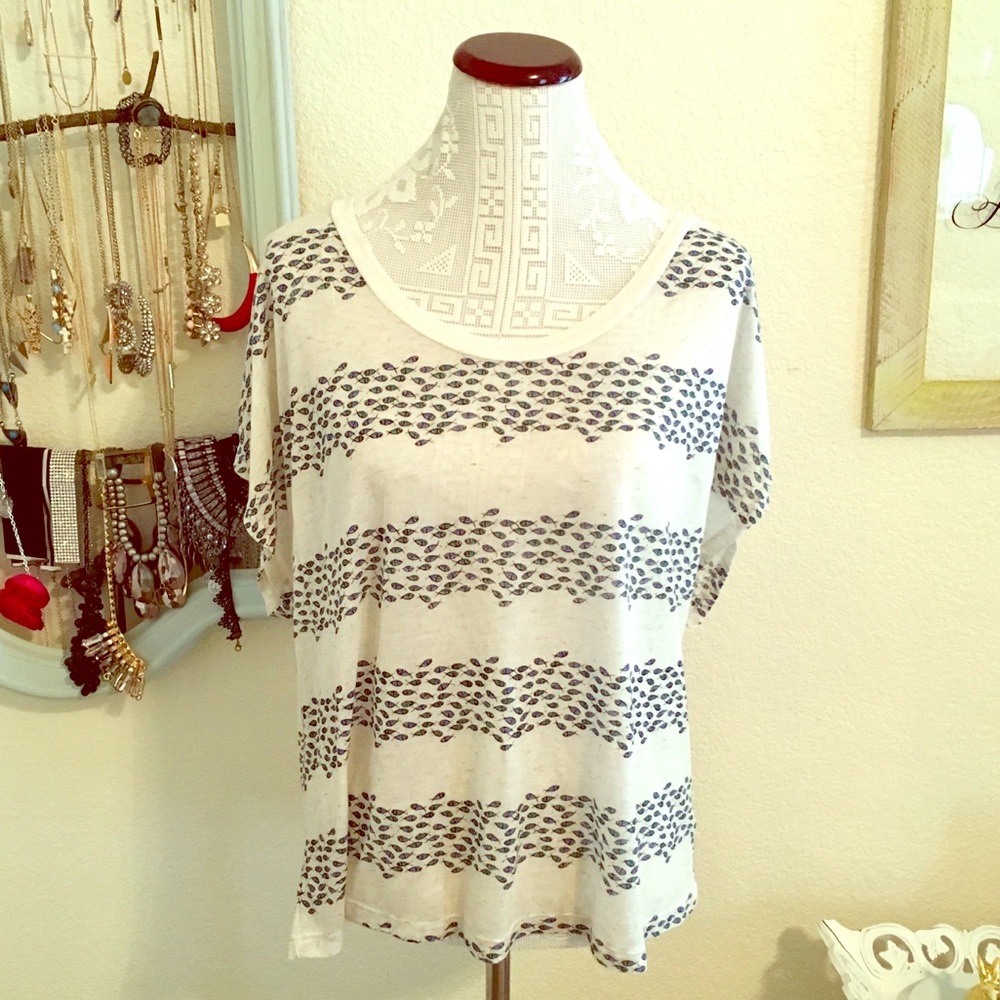 +Size Oatmeal School Fish Scoop Neck Top